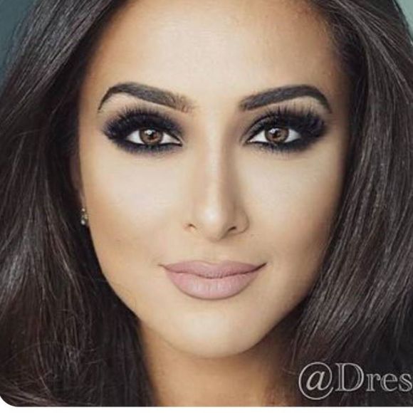 Meet your Posher, Rebecca - Picture 1 of 1